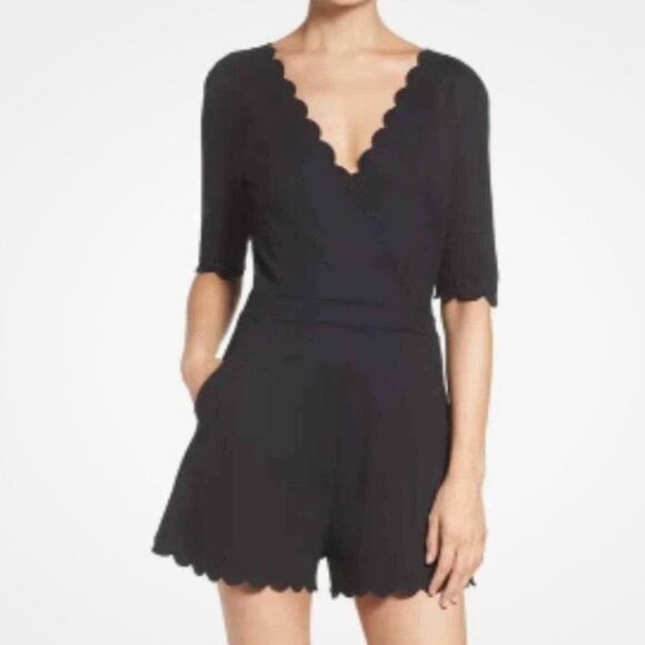 FRENCH CONNECTION women’s Beau Romper black scalloped edges - like new - Picture 1 of 9